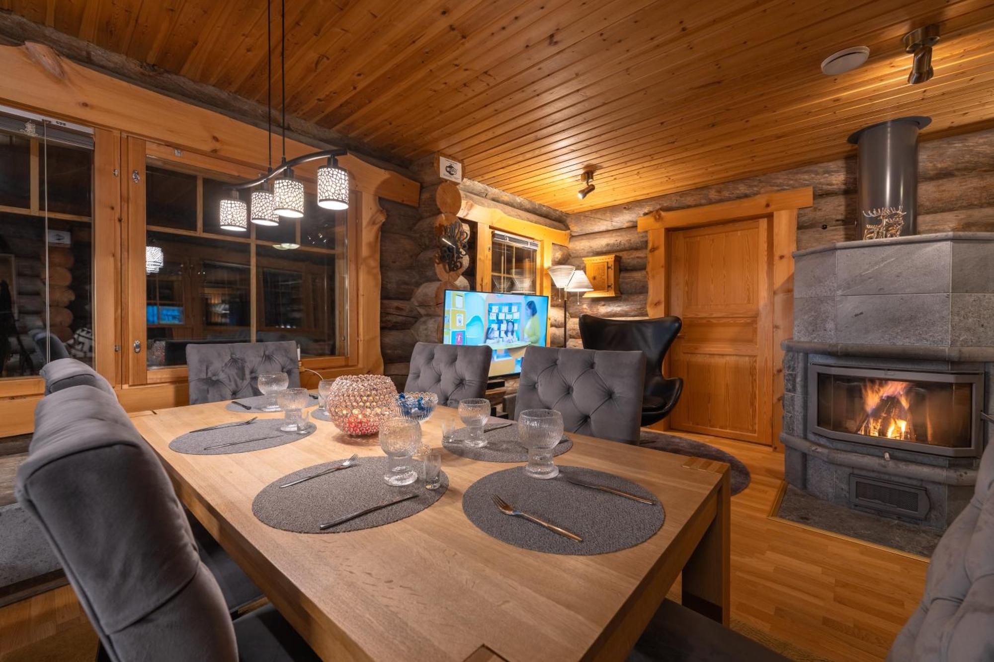 Kuukkeli Log Houses Villa Aurora "Pupula" Saariselkä Eksteriør billede
